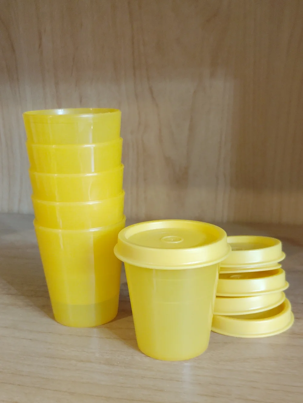 Tupperware Classic Sheer Midgets 2 oz. Minis 6 PC SET Tupper Jell-O Shot Glasses